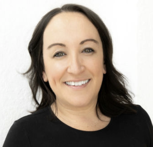 Amanda Fabiano headshot