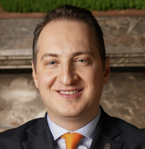 Garry Krugljakow headshot